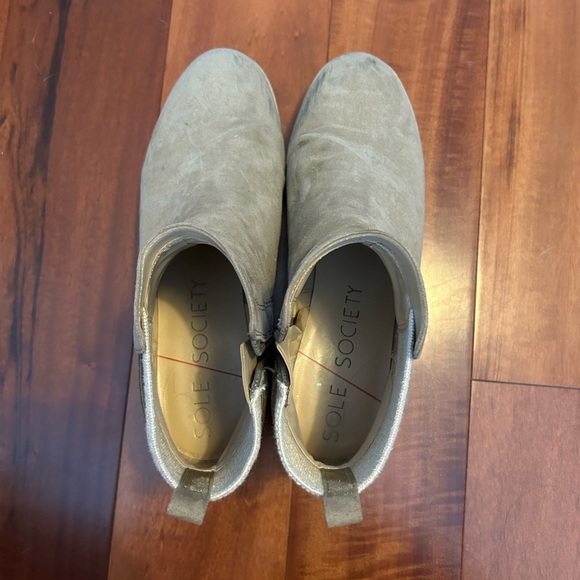 Tan Chelsea boots - Picture 3 of 4